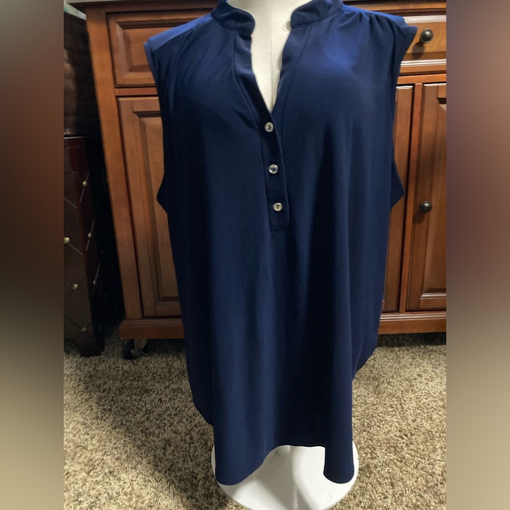 PerSeption Woman navy blue sleeveless top